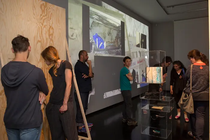 Installationsansicht "Corpus Monumenta"