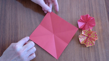 Origami – Wir falten Kirschblüten