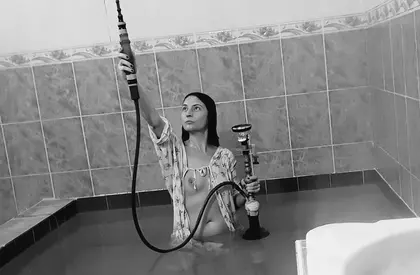 Gülcan Turna: “Reenacting The Empress? Power To The People. What Are We For? The Turkish Artist As An Empress.”, 2019