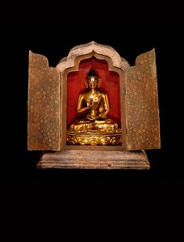 Buddha in einem Schrein