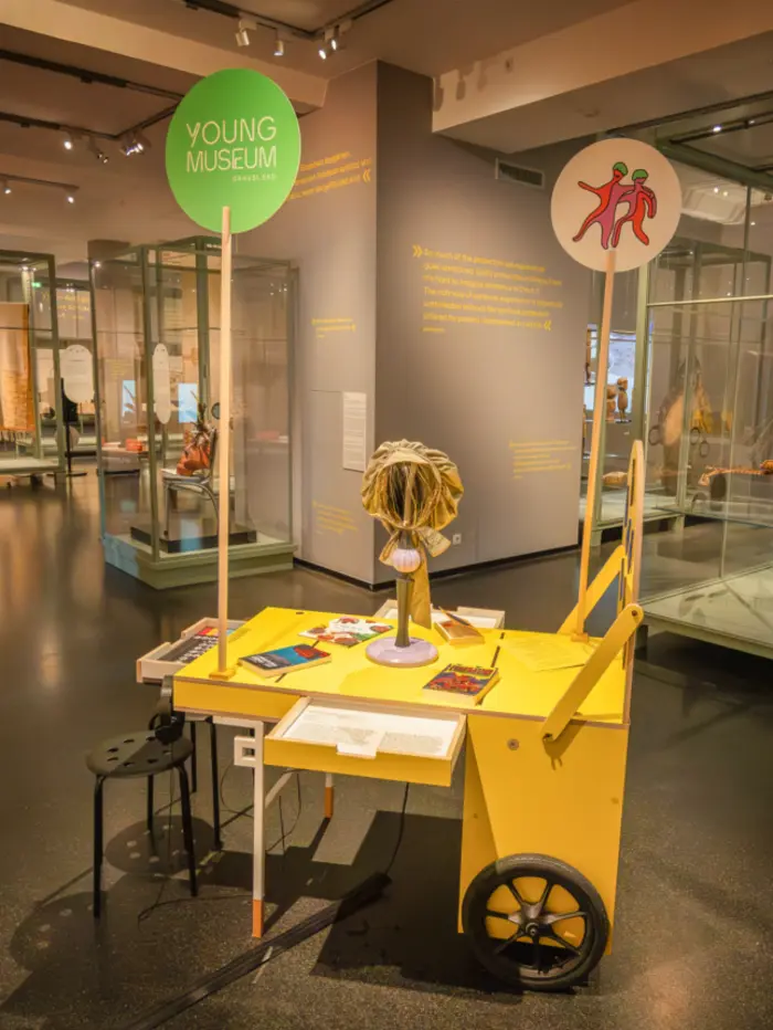 Die Station des Young Museum Kuratoriums im Ausstellungsbereich Schutz