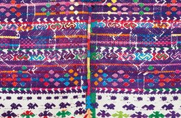 Frauenbluse (huipil), Slg. Hans-Jörg Wietfeldt, ca. 1970 eine aus Baumwolle gewebte Frauenbluse