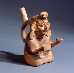 Gabelhalsgefäß in Form eines Menschen, Peru, ca. 100 v. Chr. – 600 n.  Chr., 2002 © GRASSI Museum für Völkerkunde zu Leipzig, Foto: Ingrid Hänse