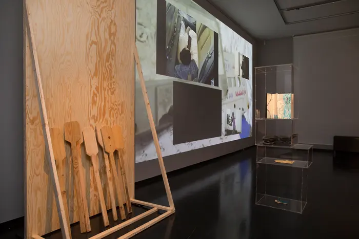 Installationsansicht "Corpus Monumenta"