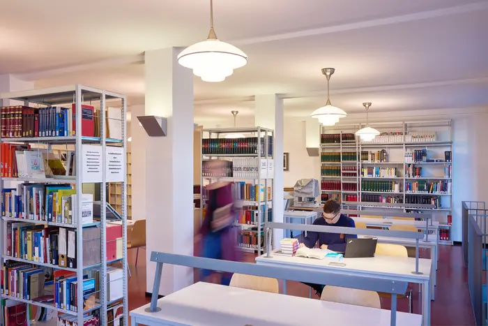 Bibliothek
