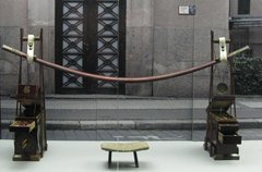 Blick in die Ausstellung &quot;Spurenlese II&quot;, GRASSI Museum für Völkerkunde zu Leipzig, Foto: Jan Heidtmann
